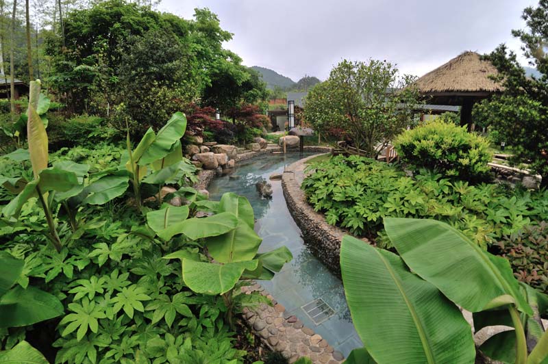 公共泡池